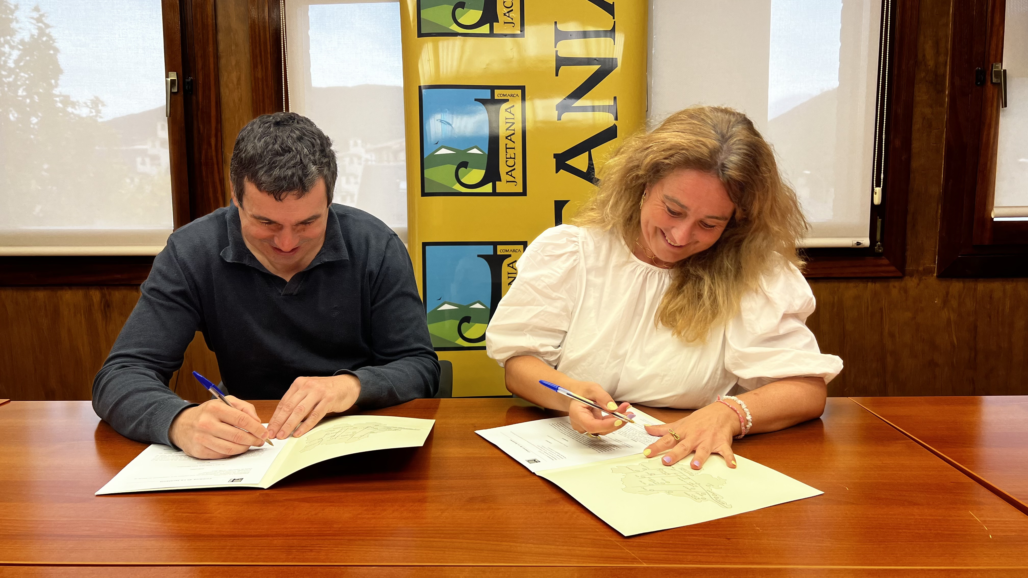 La Comarca de la Jacetania y el Ayuntamiento de Canfranc firman un convenio para el Campeonato del Mundo de Montaña y Trail Running 2025
