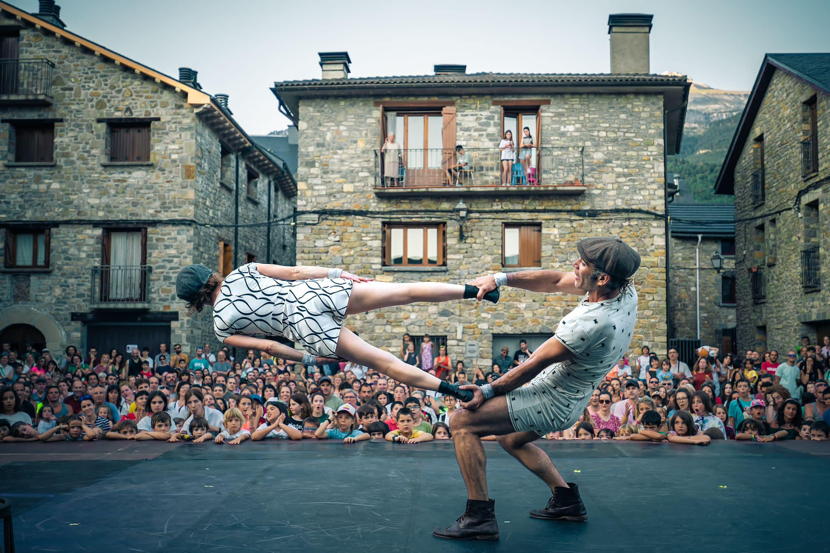 ¡Vuelve la magia al Pirineo! El Jacetania Circus Festival regresa a Villanúa del 12 al 14 de julio