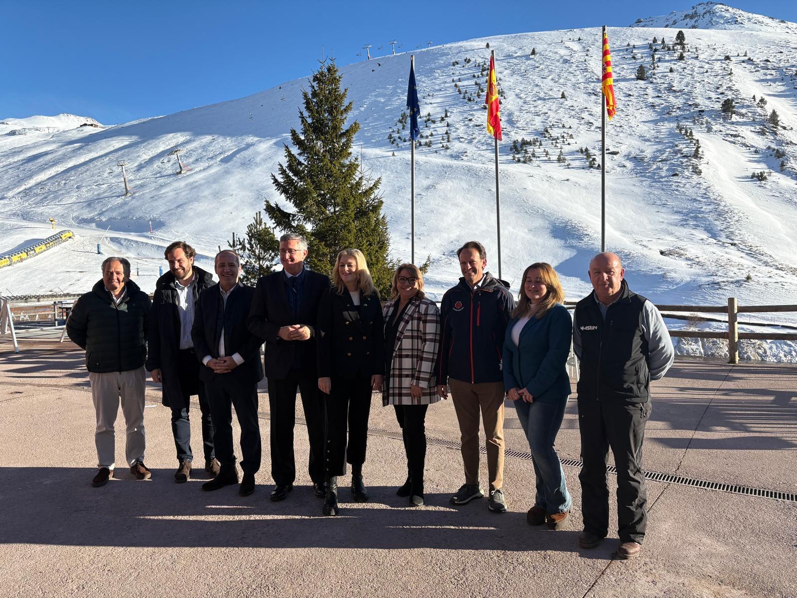 Representantes del Parlamento Europeo analiza en Astún el turismo de alta montaña y su impacto en Aragón